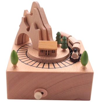 Деревянная музыкальная шкатулка с изображением Горного туннеля С маленькими движущимися магнитными паровозиками