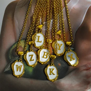2023 Новое ожерелье с масляной каплей из 26 букв, 18-каратная позолоченная подвеска с буквами, ожерелье из нержавеющей стали, именной подарок для ожерелья